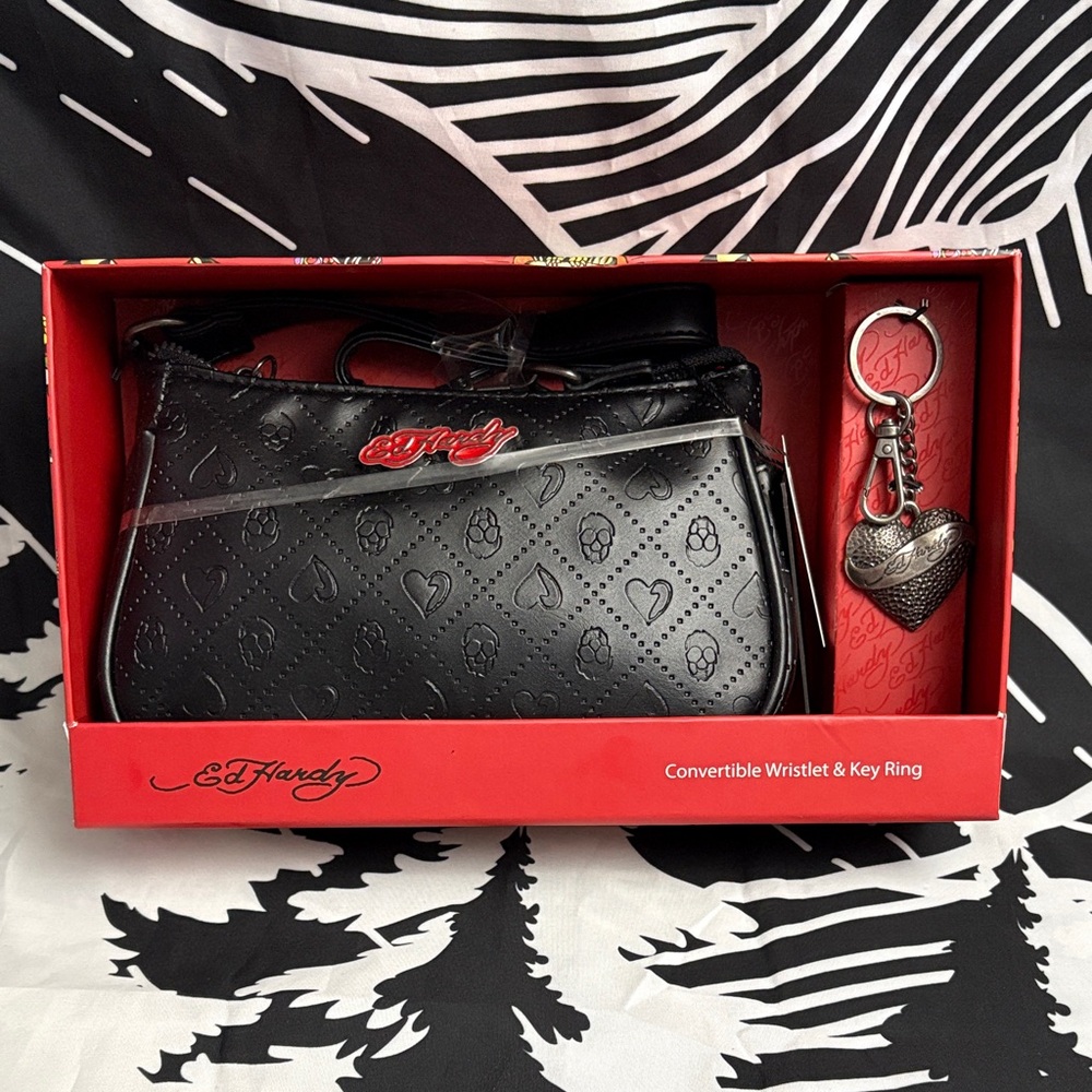 Ed Hardy Black Convertible Wristlet & Heart Key Ring Set